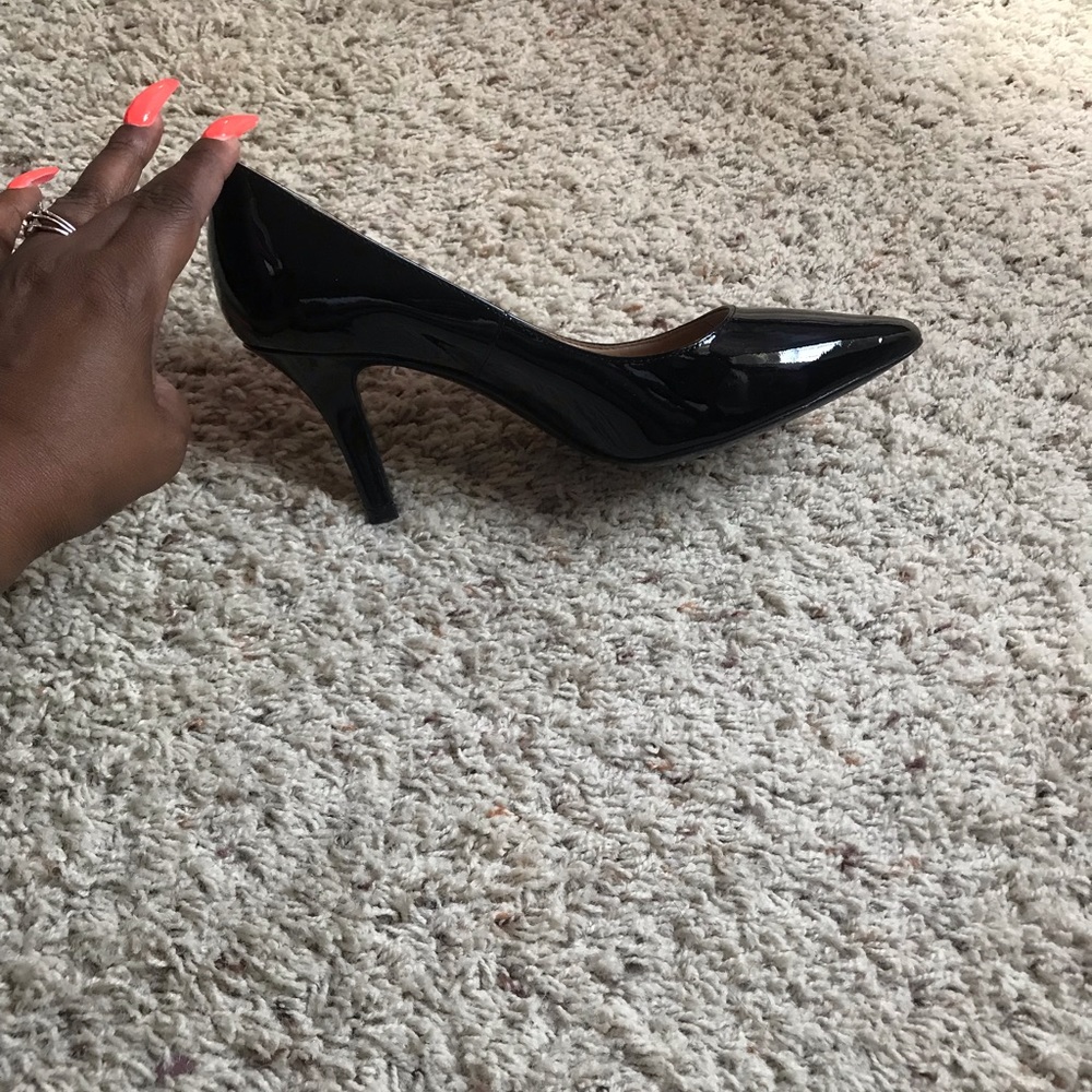 Antonio Melani pumps